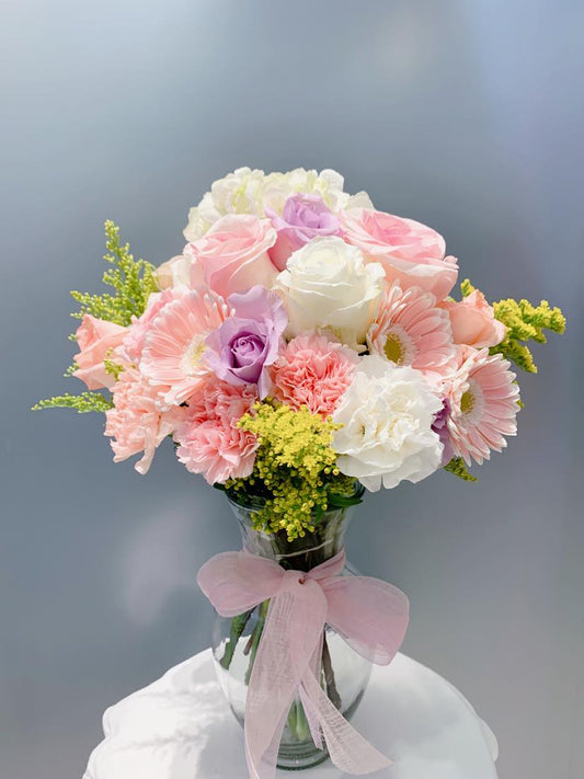 Florist’s Choice Flower Vase Arrangement