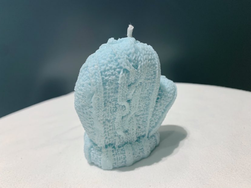 Cute Warm Glove Candle