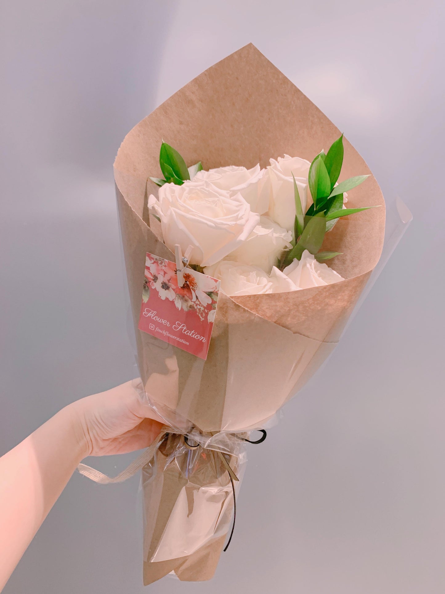 Pure Bouquet / 6 Stems