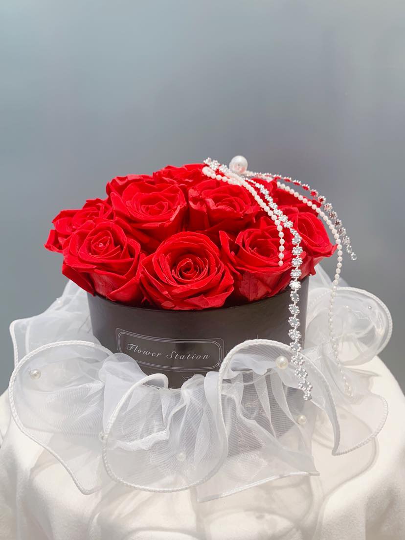 Everlasting Rose Love Box