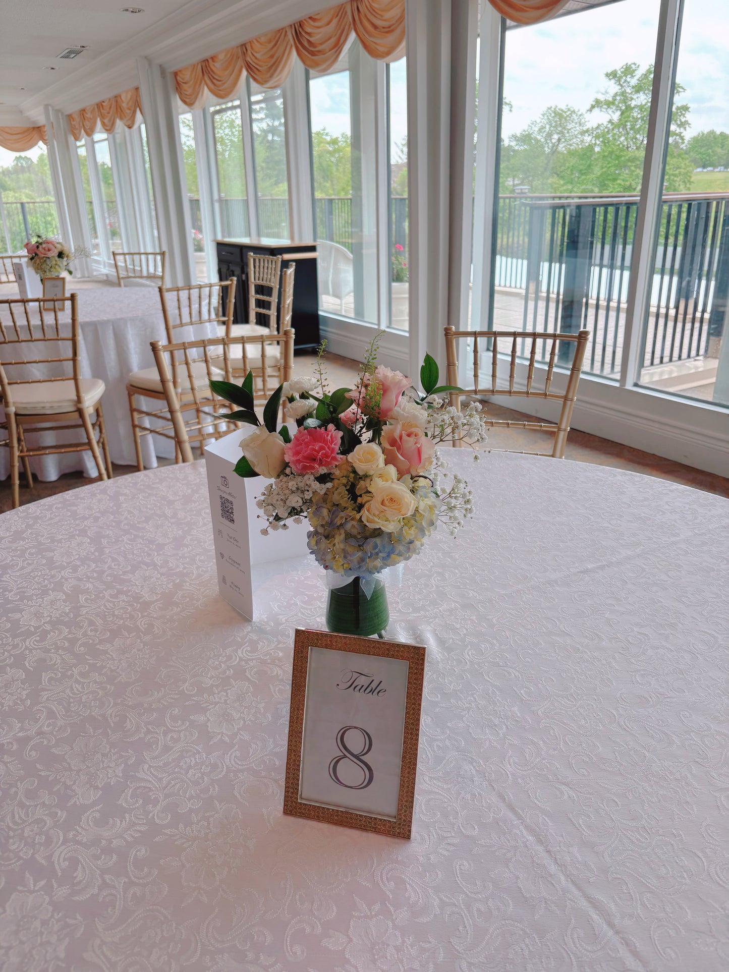 On Point Centerpieces