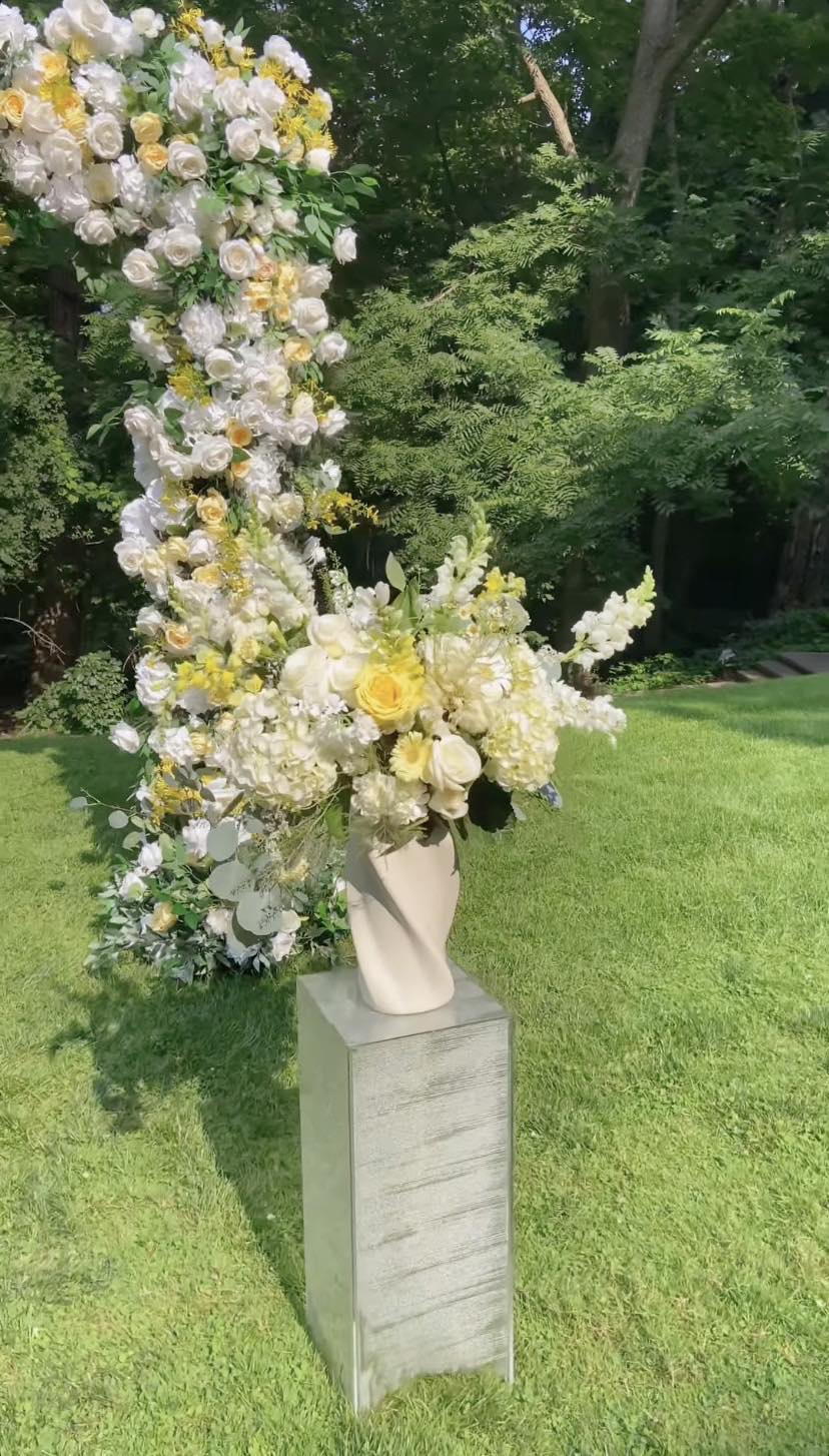 Altar / Pedestal Arrangement